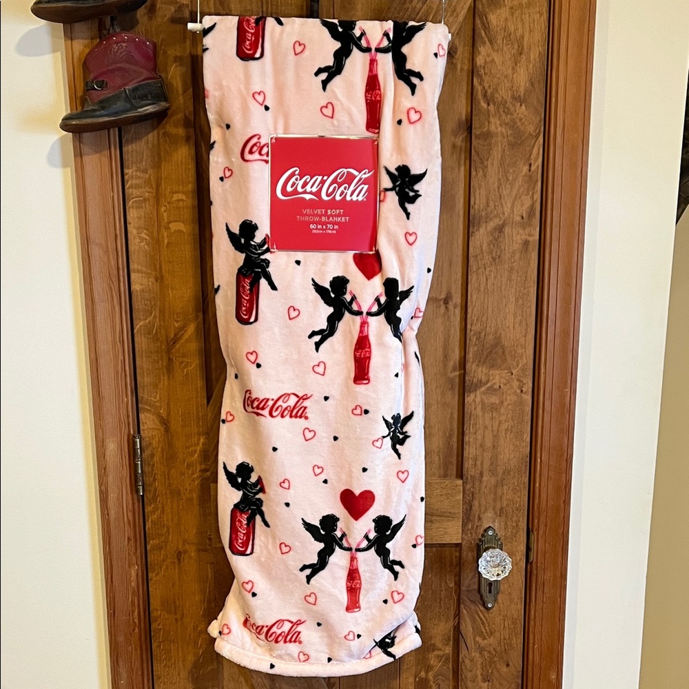Coca-Cola Pink Velvet Blanket with Cherub and Bottle Design - Picture 1 of 3
